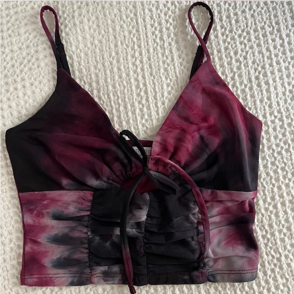 Burgundy and black UrbanOutfitters tanktop
#Urbanoutfitters
#tanktop
#whimsygoth